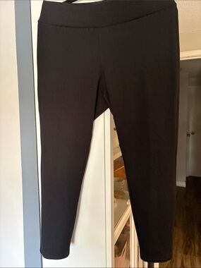 Woman’s Black Stretch Ponte Pants